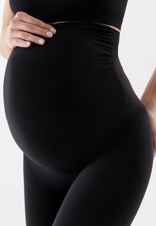 Mama Seamless Opaque Maternity Leggings by Gabriella in black