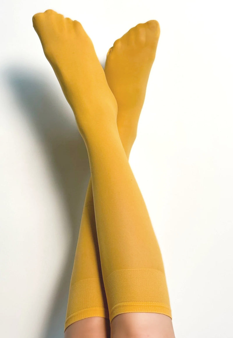 Katrin 40 Den Opaque Knee-High Socks by Veneziana in limone yellow