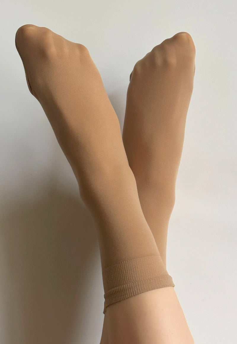 Katrin 40 Den Opaque Ankle Socks by Veneziana in visone nude tan