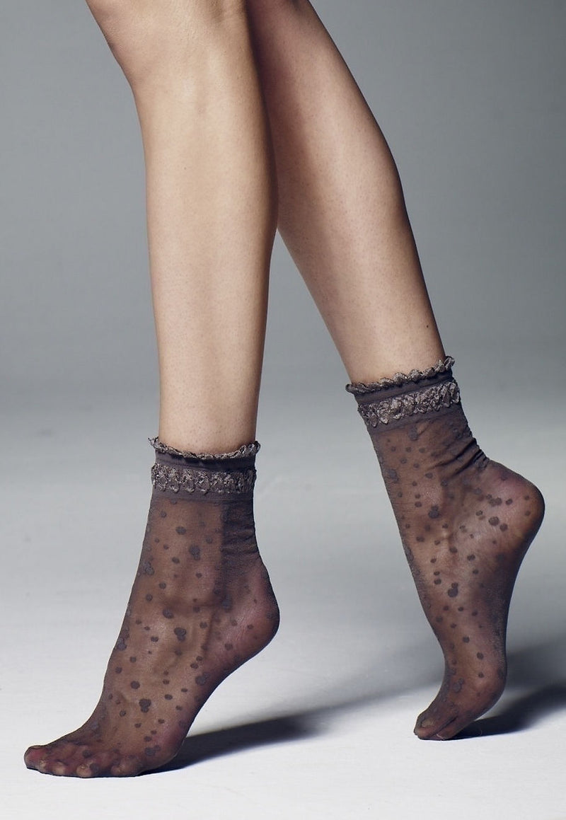 Elvira Spotty Patterned Sheer Ankle Socks by Veneziana in grafitto grey