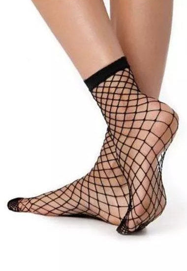 Rete Grandi Wide Fishnet Ankle Socks by Veneziana in black