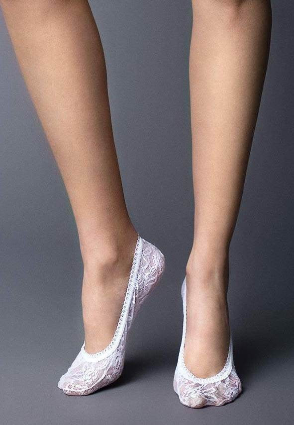 Roselina Lace Flower Patterned Footliners by Veneziana in White